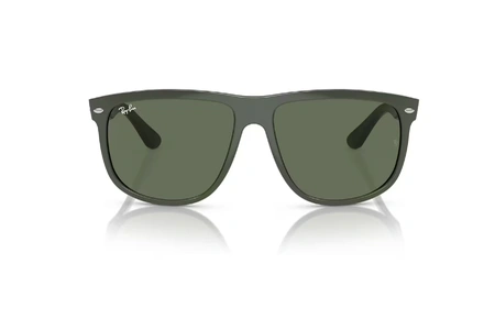 عینک آفتابی کائوچویی خلبانی ری بن فریم سبز براق به همراه عدسی سبز تیره - عکس از زاویه روبرو