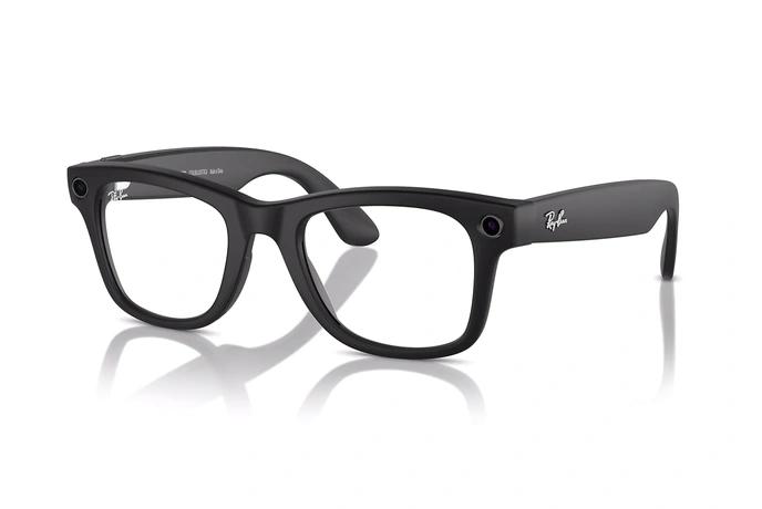 عینک آفتابی هوشمند ری بن متا مدل ویفرر با تکنولوژی ترنزیشن به همراه عدسی بی رنگ که سبز هم میشود - عکس از زاویه سه رخ