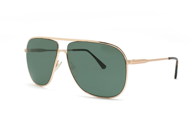 عینک آفتابی تام فورد خلبانی دو پل فلزی طلایی و عدسی سبز - عکس از زاویه سه رخ 