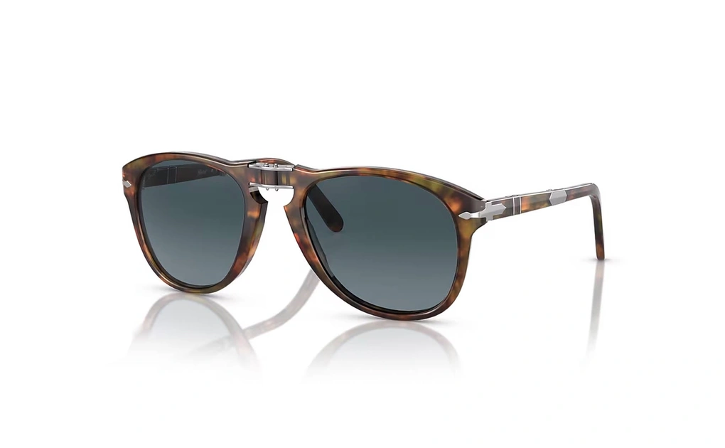 عینک آفتابی پرسول مدل استیو مک کوئین - Persol PO714SM Steve McQueen - با بدنه قهوه‌ای هاوانا تیره و عدسی آبی - زاویه سه‌رخ