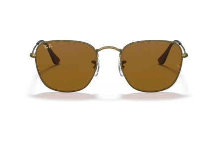 عینک آفتابی ری بن مدل فرانک آنتیک فریم فلزی مربعی رنگ طلایی آنتیک و عدسی قهوه ای - عکس از زاویه روبرو