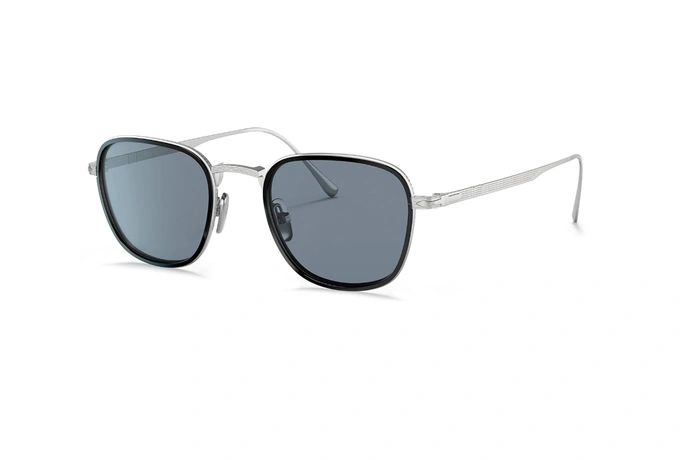 عینک آفتابی پرسول فریم فلزی مربعی رنگ نقره ای و مشکی و عدسی آبی - عکس از زاویه سه رخ