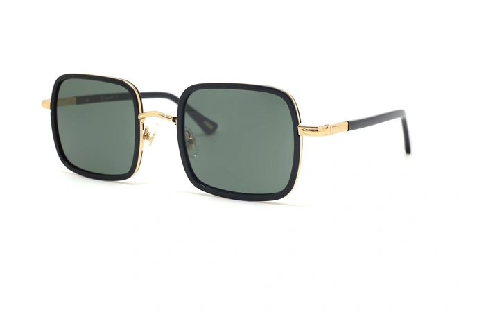 عینک آفتابی کائوچویی مربعی اوسه - فریم مشکی و طلایی و عدسی سبز - عکس از زاویه سه رخ