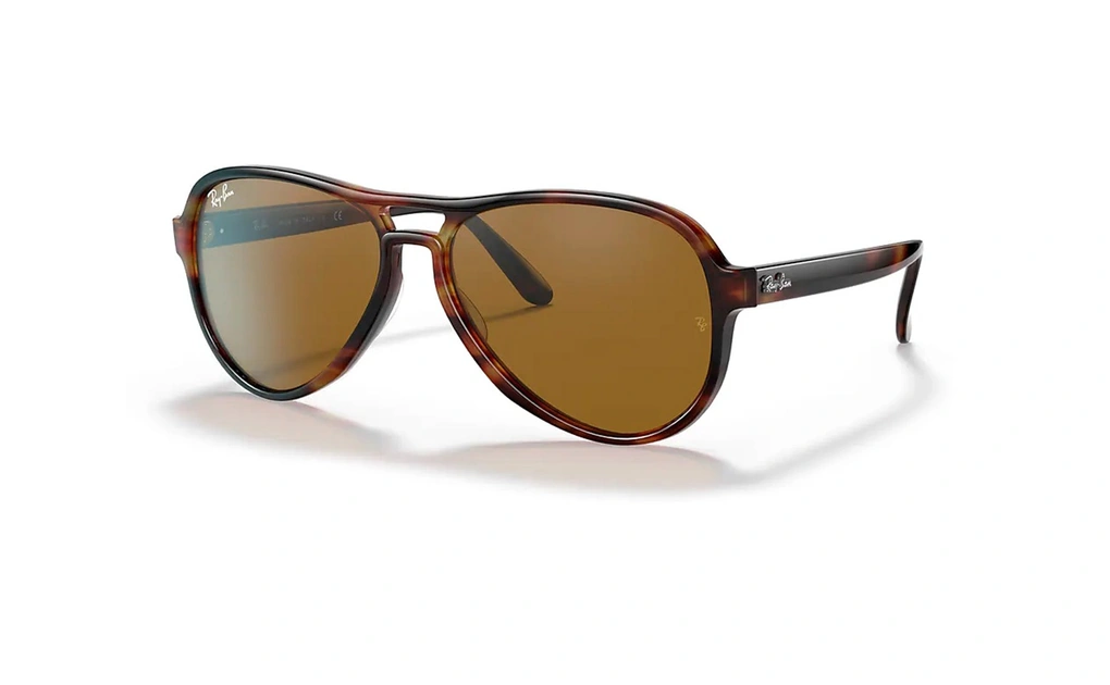 عینک آفتابی کائوچویی خلبانی ری بن - قهوه ای هاوانا و عدسی قهوه ای - عکس از زاویه سه رخ 