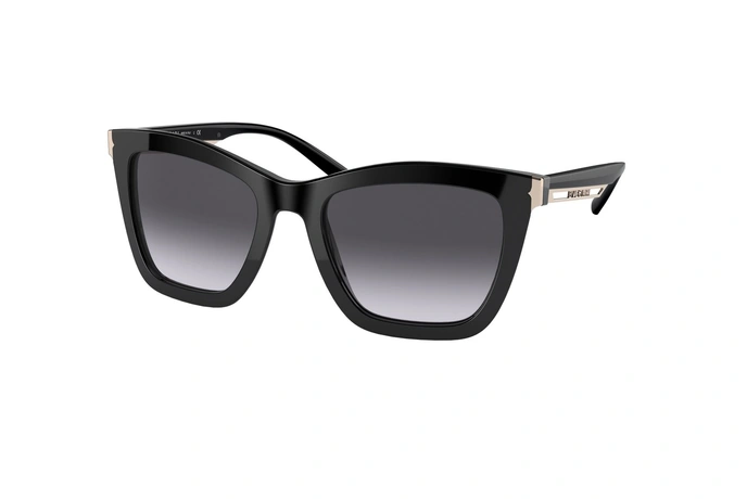 عینک آفتابی زنانه بولگاری فریم پروانه ای مشکی و روی دسته ها طلایی - عکس از زاویه سه رخ