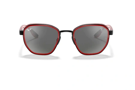 عینک آفتابی ری بن فریم فلزی_کائوچویی چندضلعی و به رنگ قرمز مشکی - عکس از زاویه روبرو