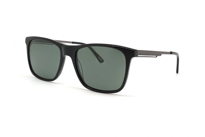 عینک آفتابی کائوچویی فلزی مربعی اوسه فریم مشکی و عدسی دودی - عکس از زاویه سه رخ