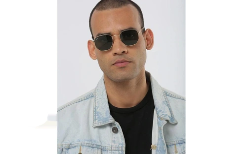 عینک آفتابی فلزی ری بن مدل فرانک لجند - Ray Ban FRANK LEGEND RB3857 - عکس از مدل دو