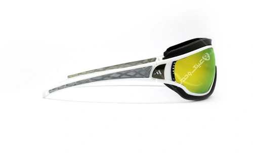 عینک آفتابی آدیداس - مدل Tycane Pro Outdoor - رنگ سفید - عدسی های سبز جیوه ای -عکاسی وحدت - زاویه کنار