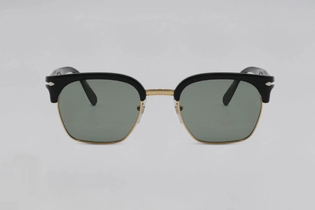 عینک آفتابی پرسول - سری تیلورینگ - سبک کلاب مستر - بدنه مشکی طلایی - شیشه سبز - عکاسی وحدت زاویه روبرو