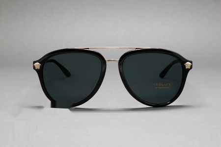 آفتابی ورساچه مدل 4341 - عکاسی وحدت - زاویه روبرو