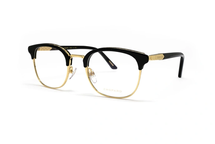 عینک طبی کلاب‌مستر شوپارد با روکش طلا - Chopard VCHG59 -با بدنه مشکی و طلایی -زاویه سه‌رخ