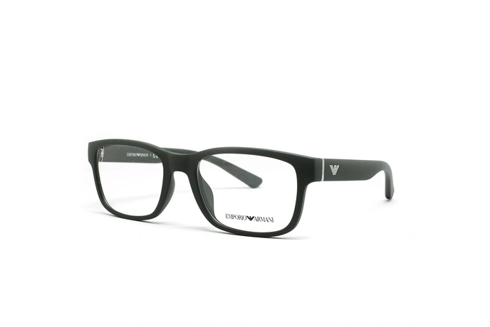 عینک طبی امپریو آرمانی فریم کائوچویی مستطیلی رنگ سبز مات  - عکاسی وحدت -  عکس از زاویه سه رخ