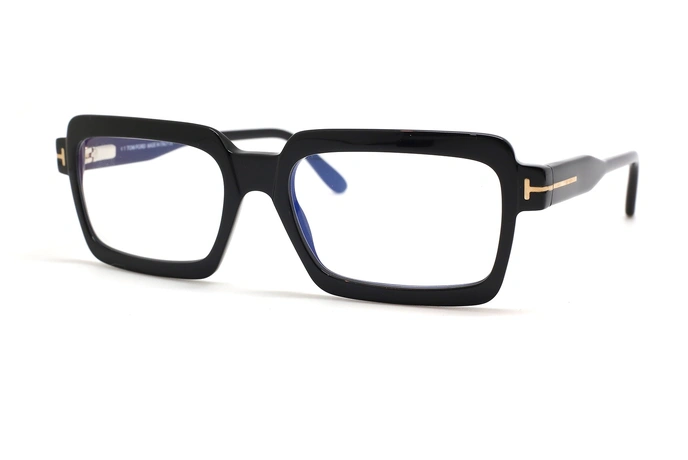 عینک کائوچویی مستطیلی تام فورد با عدسی بلوکنترل رنگ مشکی - عکس زاویه سه رخ