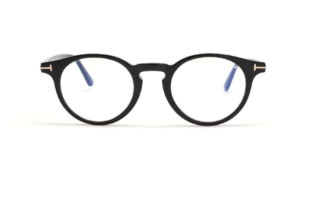 عینک طبی کائوچویی تام فورد فریم گرد رنگ مشکی عدسی بلوگنترل - عکس از زاویه روبرو