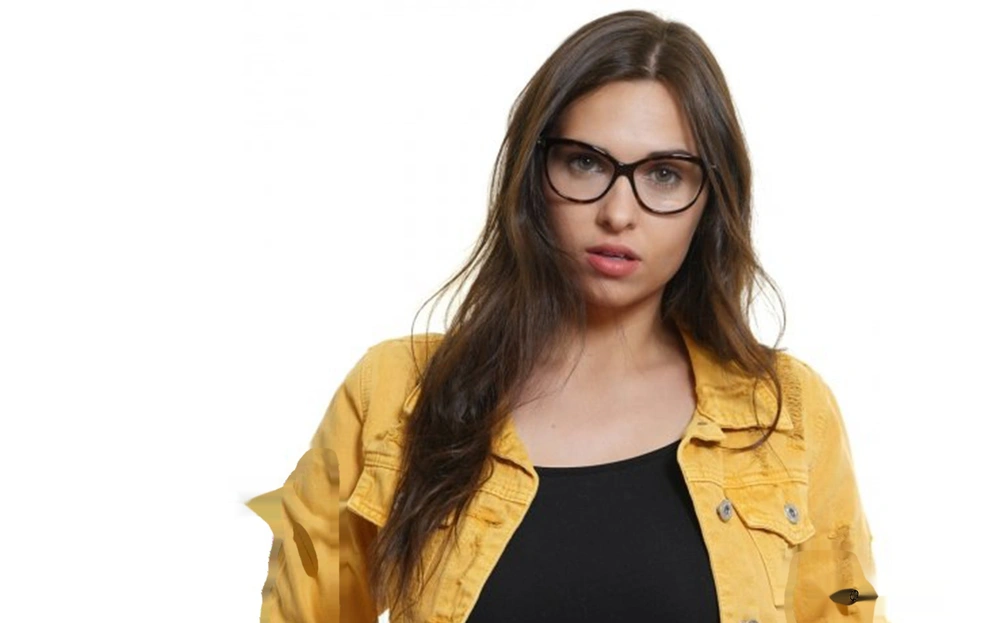 عینک طبی کائوچویی زنانه تام فورد فریم گربه ای قهوه ای هاوانا - عکس از مدل