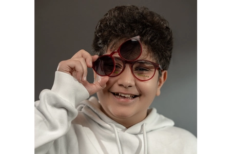 عینک طبی نوجوان با رویه آفتابی سنترواستایل سازگار با محیط زیست - CentroStyle F0283 - F0283 122
