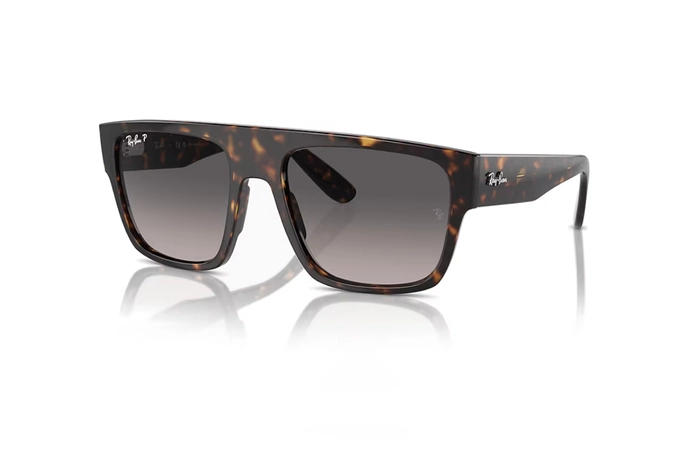 عینک آفتابی پلاریزه ری بن مدل DRIFTER polarized RB0360S - فریم قهوه ای هاوانا و عدسی خاکستری - عکس از زاویه سه رخ