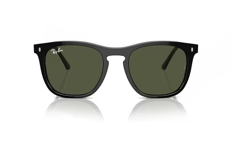 عینک آفتابی مربعی ری بن مدل RB2210 - فریم مشکی به همراه عدسی سبز - عکس از زاویه روبرو