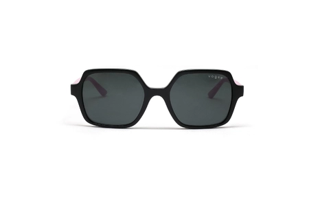 عینک آفتابی یچگانه وگ-فریمکائوچویی مربعی حدقه مشکی و دسته صورتی-عکس از زاویه روبرو