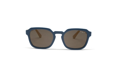 عینک آفتابی بچگانه وگ-فریم کائوچویی مربعی حدقه سرمه ای دسته زرد به همراه عدسی قهوه ای-عکس از زاویه روبرو