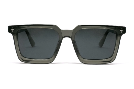 عینک آفتابی لومیر فریم کائوچویی مربعی بزرگ دودی به همراه عدسی دودی-عکس از زاویه روبرو