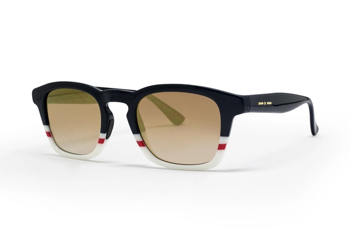 عینک آفتابی ایتالیانو ایندیپندنت کائوچویی آبی، سفید، قرمز رنگ با عدسی قهوه ای جیوه ای - عکس از زاویه سه چهارم رخ