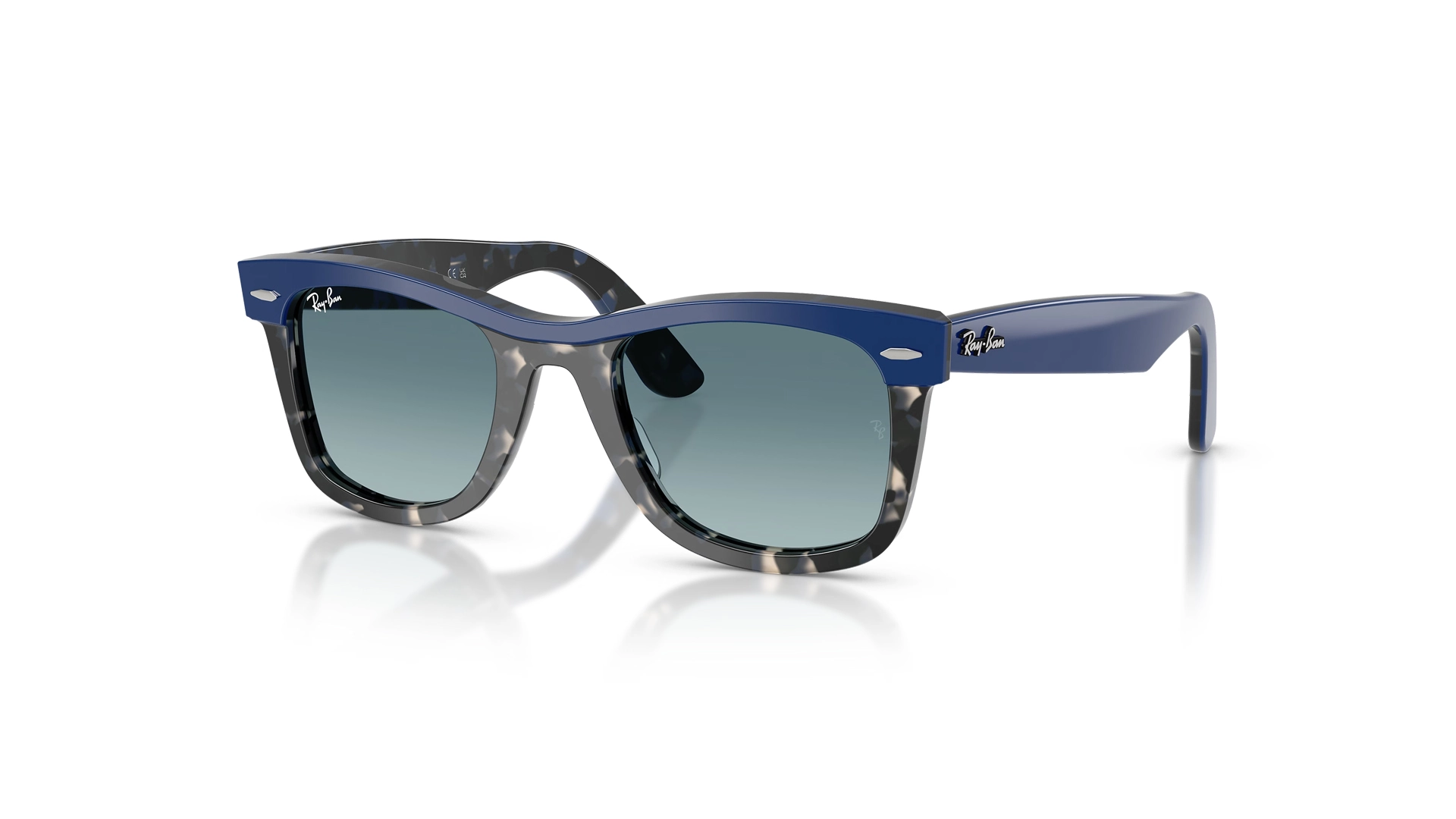 عینک آفتابی ویفرر ریبن RayBan RB2240 رنگ طوسی هاوانا با ابرویی آبی و عدسی آبی طیف دار -زاویه سه‌رخ
