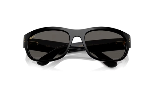 عینک آفتابی ری بن مدل MEGA BALORAMA BLACKED OUT COLLECTION RB2289-فریم مشکی مستطیلی بیس دار به همراه عدسی مشکی-عکس از زاویه بسته عینک
