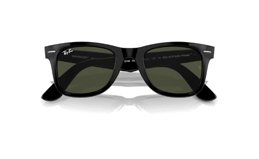 عینک آفتابی ری بن مدل ORIGINAL WAYFARER BIO-BASED RB2140-فریم کائوچویی مشکی براق به همراه عدسی سبز-عکس از زاویه بسته عینک