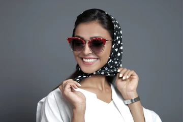 عینکولوژی یک برنامه تخصصی در حوزه عینک هست